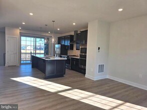 1774 Ml Br Dr in Laurel, MD - Building Photo - Building Photo