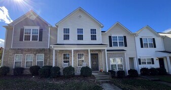 4315 Bastille Dr in Kernersville, NC - Building Photo