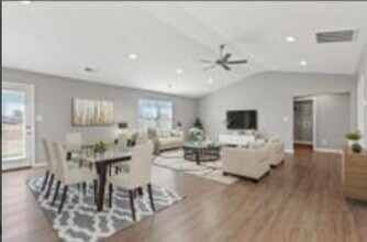 348 Pageant Dr in Richmond, KY - Building Photo - Building Photo