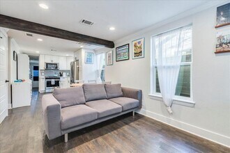 2203 Santa Rita St in Austin, TX - Building Photo - Building Photo
