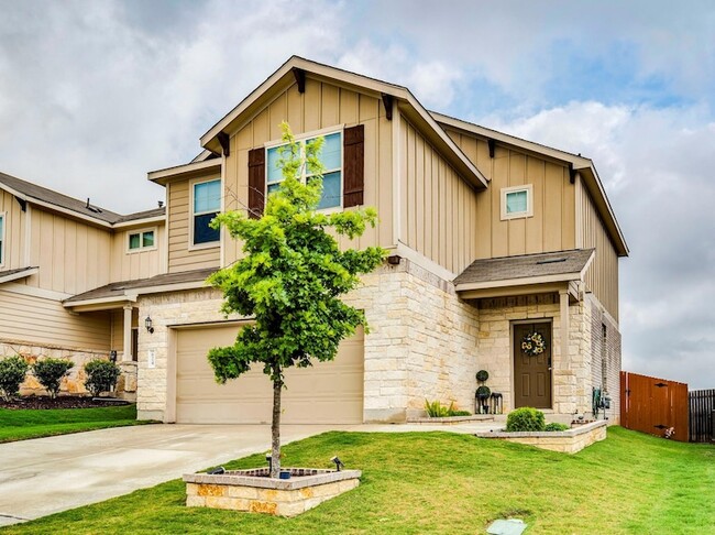 624 Pepperbark Loop in Mustang Ridge, TX - Building Photo - Building Photo