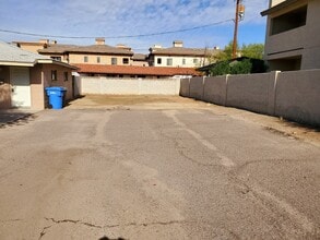 2138 E Turney Ave, Unit D in Phoenix, AZ - Building Photo - Building Photo