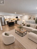 1669 Bathurst St in Toronto, ON - Building Photo