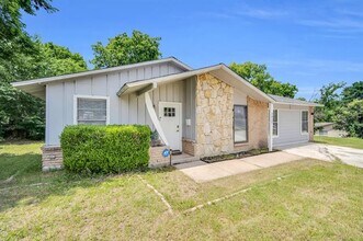 7617 Texridge Dr in Dallas, TX - Building Photo - Building Photo