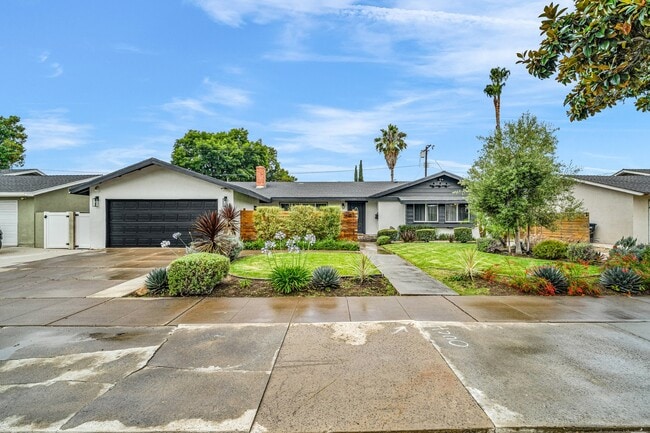 property at 1880 N Greengrove St