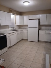 6016 Pratt St in Omaha, NE - Foto de edificio - Building Photo