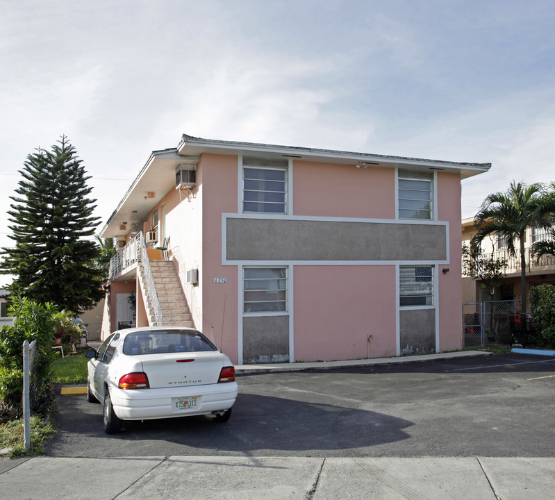 6350 W Flagler St in Miami, FL - Foto de edificio