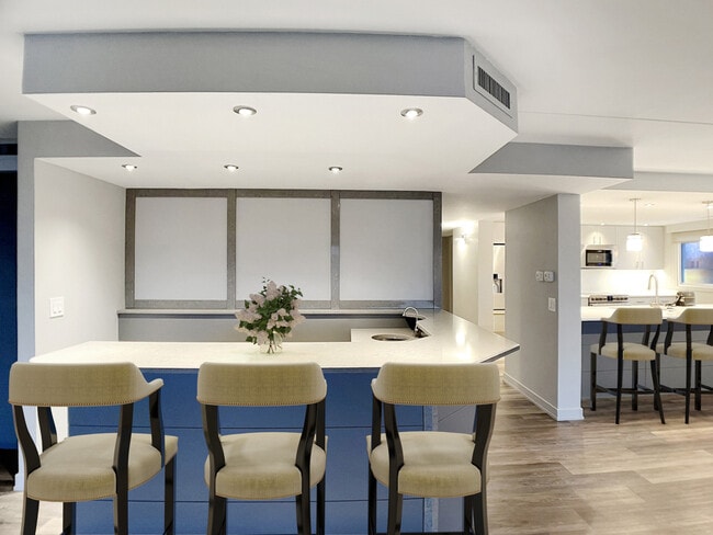 Lake Tower in Coeur d'Alene, ID - Building Photo - Building Photo