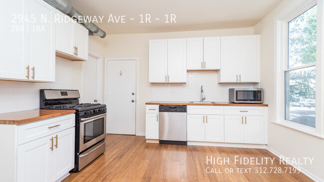 2945 N Ridgeway Ave in Chicago, IL - Building Photo - Building Photo