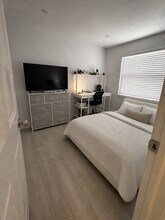 1032 NW 6th Ave, Unit 2 in Fort Lauderdale, FL - Building Photo - Building Photo