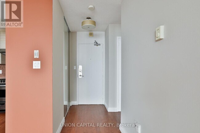 40 Homewood Ave in Toronto, ON - Building Photo - Building Photo