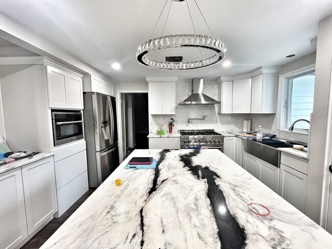 16 Thomas Rd in Lynnfield, MA - Building Photo - Building Photo