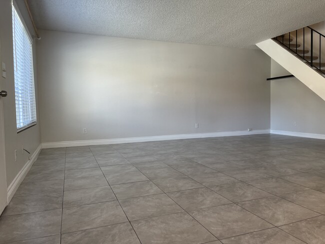 13755 Caminito Vizzini, Unit 13755 Caminito Vizzini in San Diego, CA - Building Photo - Building Photo