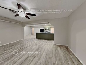 3114 W Charter Oak Rd in Phoenix, AZ - Foto de edificio - Building Photo