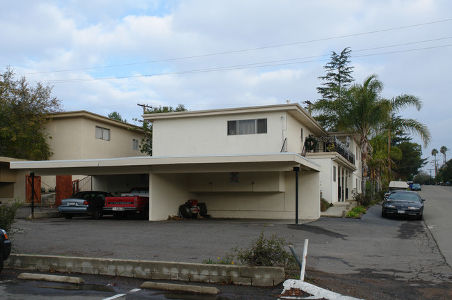 729 E Elder St in Fallbrook, CA - Building Photo - Building Photo