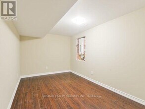 54 Andretti Cres in Brampton, ON - Building Photo - Building Photo