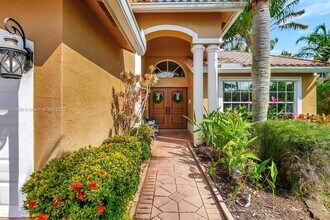 19314 King Palm Ct in Boca Raton, FL - Building Photo - Building Photo