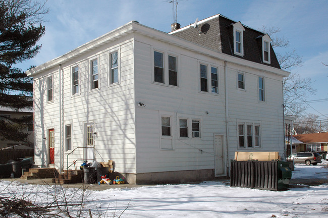 10 E Washington St in Riverside, NJ - Building Photo - Building Photo