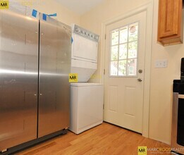 35 Pratt St, Unit 1 in Boston, MA - Building Photo - Building Photo