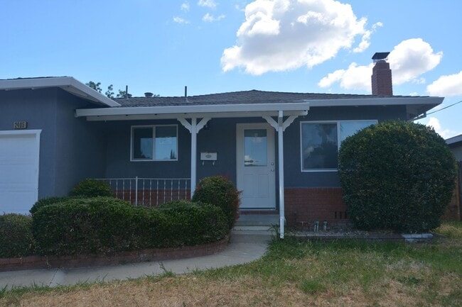 2405 Kennedy Way in Antioch, CA - Building Photo - Building Photo