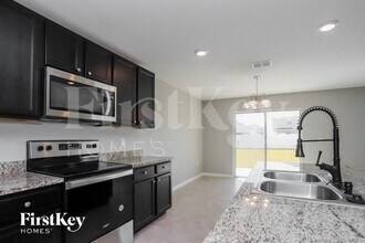 522 Calico Scallop St in Ruskin, FL - Building Photo - Building Photo