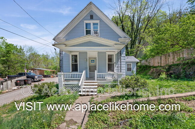 property at 1613 S Valley St