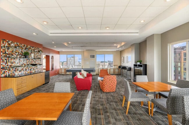 401 12th St S, Unit GO FL20-ID1508863P in Arlington, VA - Building Photo - Building Photo