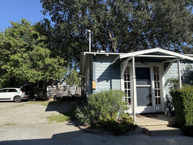 422 El Centro St, Unit 1/2