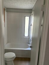 557 Telford Ave, Unit D in Dayton, OH - Building Photo - Building Photo
