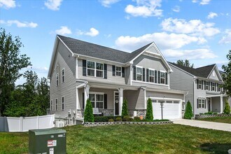 111 Determination Dr in Stafford, VA - Foto de edificio - Building Photo