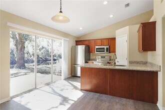 870 Vindale Rd in Tavares, FL - Building Photo - Building Photo