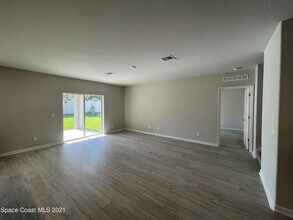 655 Boughton Way in West Melbourne, FL - Building Photo - Building Photo