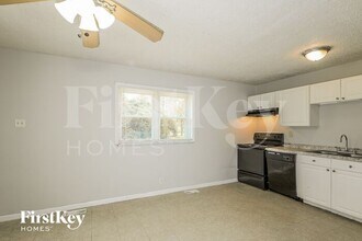 2354 Stoney End Ct in Florissant, MO - Building Photo - Building Photo