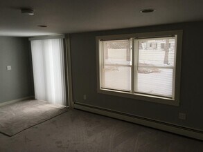 37 Whitehall Rd in Hooksett, NH - Building Photo - Building Photo