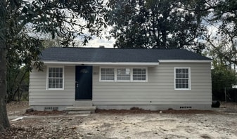 1213 Laura Ave in Warner Robins, GA - Building Photo
