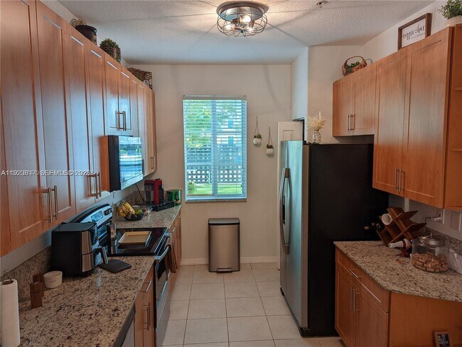 12430 SW 50th St in Miramar, FL - Building Photo - Building Photo