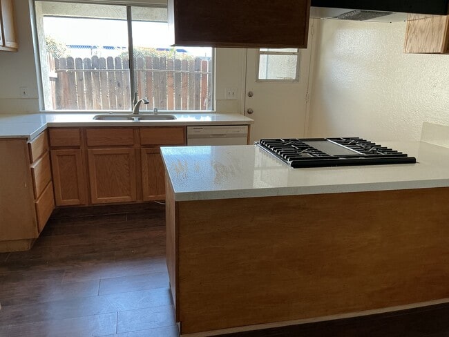 8795 Lomita Dr, Unit A