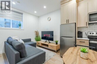 1313-1320 20 Ave NW in Calgary, AB - Building Photo - Building Photo