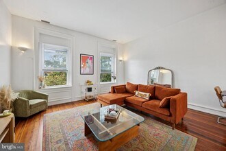 1731 Bainbridge St in Philadelphia, PA - Building Photo - Building Photo