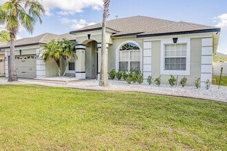 5057 Coveview Dr in St. Cloud, FL - Building Photo - Building Photo