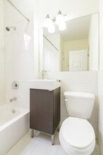 2862 N Clark St, Unit 2888-1 in Chicago, IL - Building Photo - Building Photo