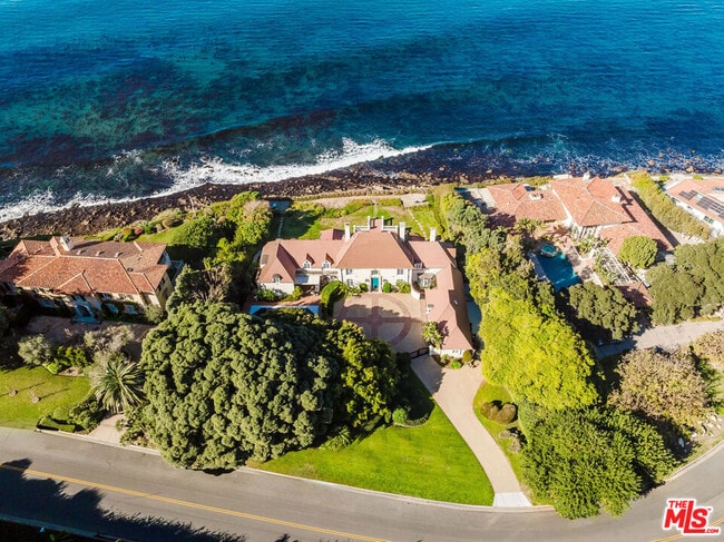 605 Paseo Del Mar in Palos Verdes Estates, CA - Building Photo - Building Photo