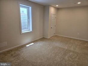 17 Moonlight Trail Ct in Silver Spring, MD - Building Photo - Building Photo