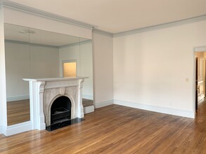 231 Beacon St, Unit 3 in Boston, MA - Building Photo - Building Photo