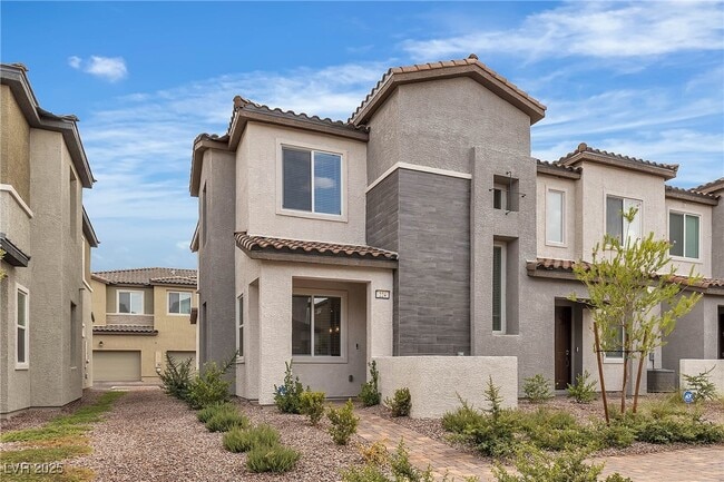 property at 224 Wewatta Ave