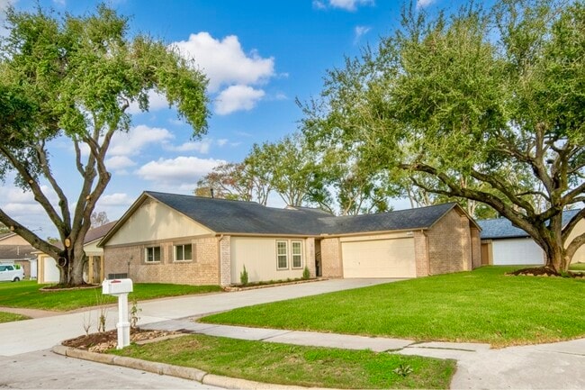 6703 Stonewater