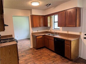 2700 McMillan Dr in Springdale, AR - Building Photo - Building Photo
