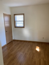 846 E Grand Ave, Unit 1 in Eau Claire, WI - Building Photo - Building Photo