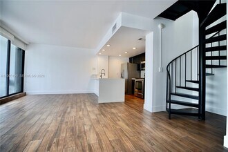 3186 Bird Ave in Miami, FL - Building Photo - Building Photo