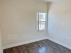 4503 S Gramercy Pl in Los Angeles, CA - Building Photo - Building Photo